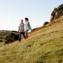 I chůze s kopce prospívá našemu zdraví